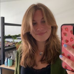 Meet your Posher, Caroline